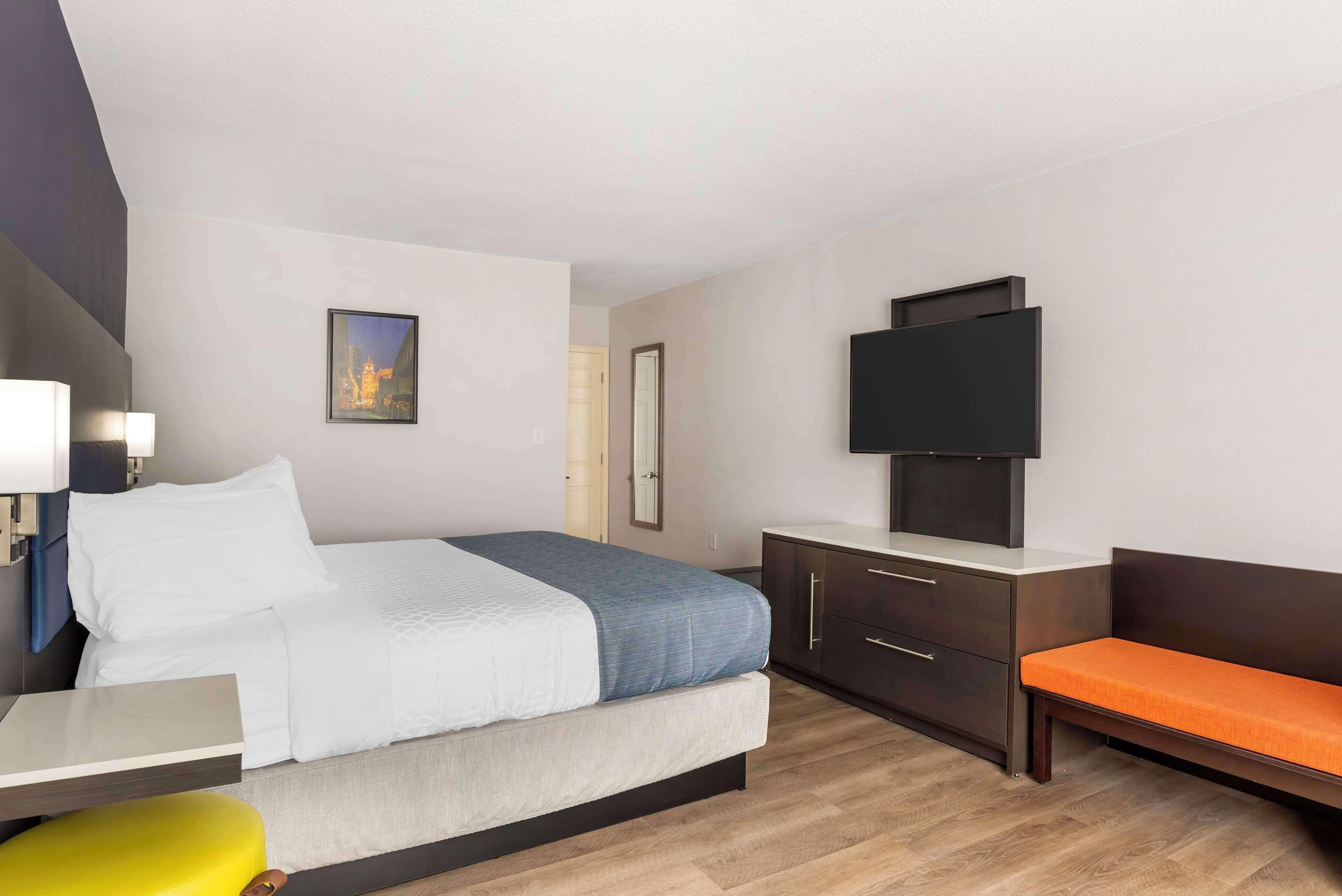 Premium bedding, down comforters, pillowtop beds, in-room safe
