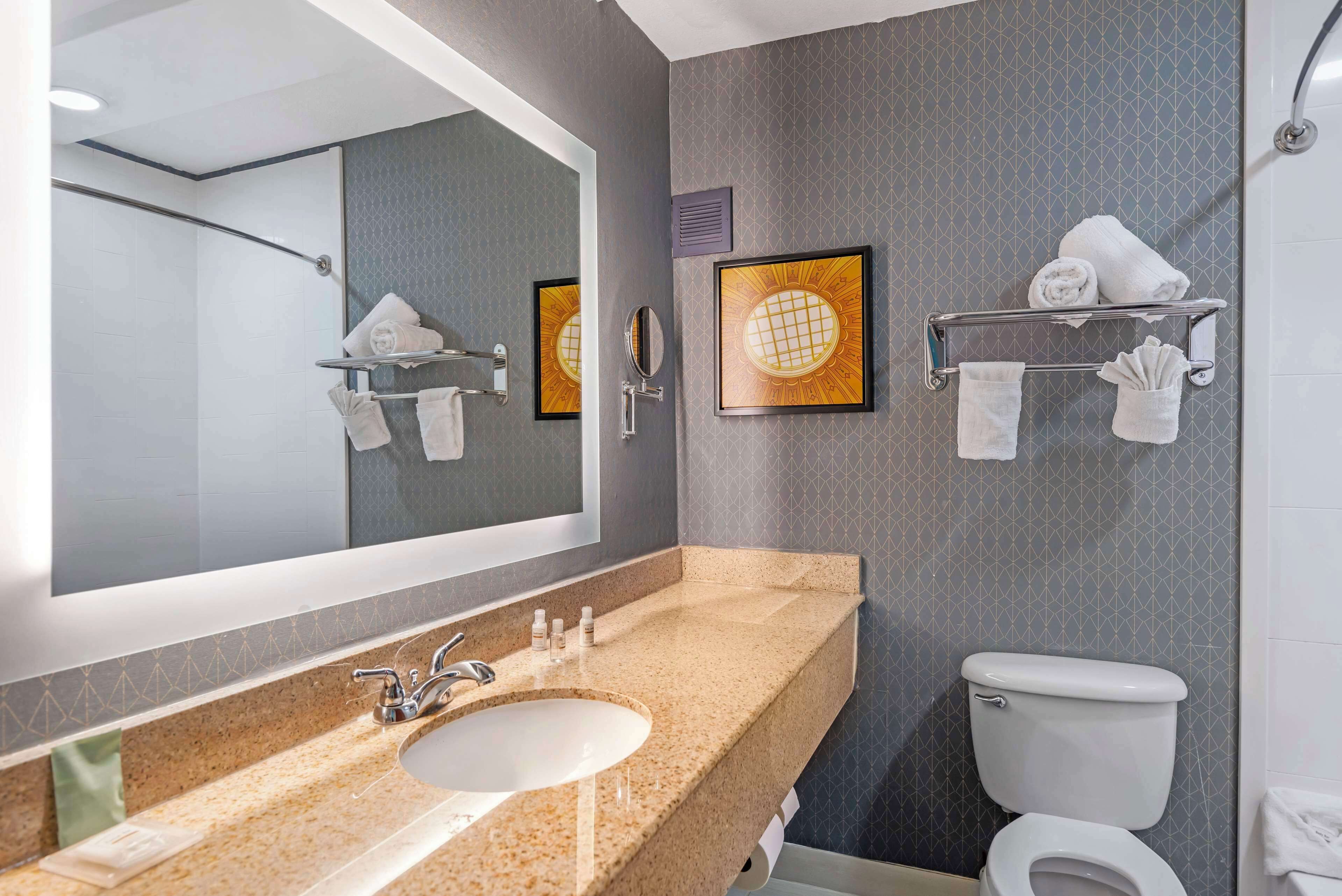 Foto - Best Western Premier Richmond City Gateway