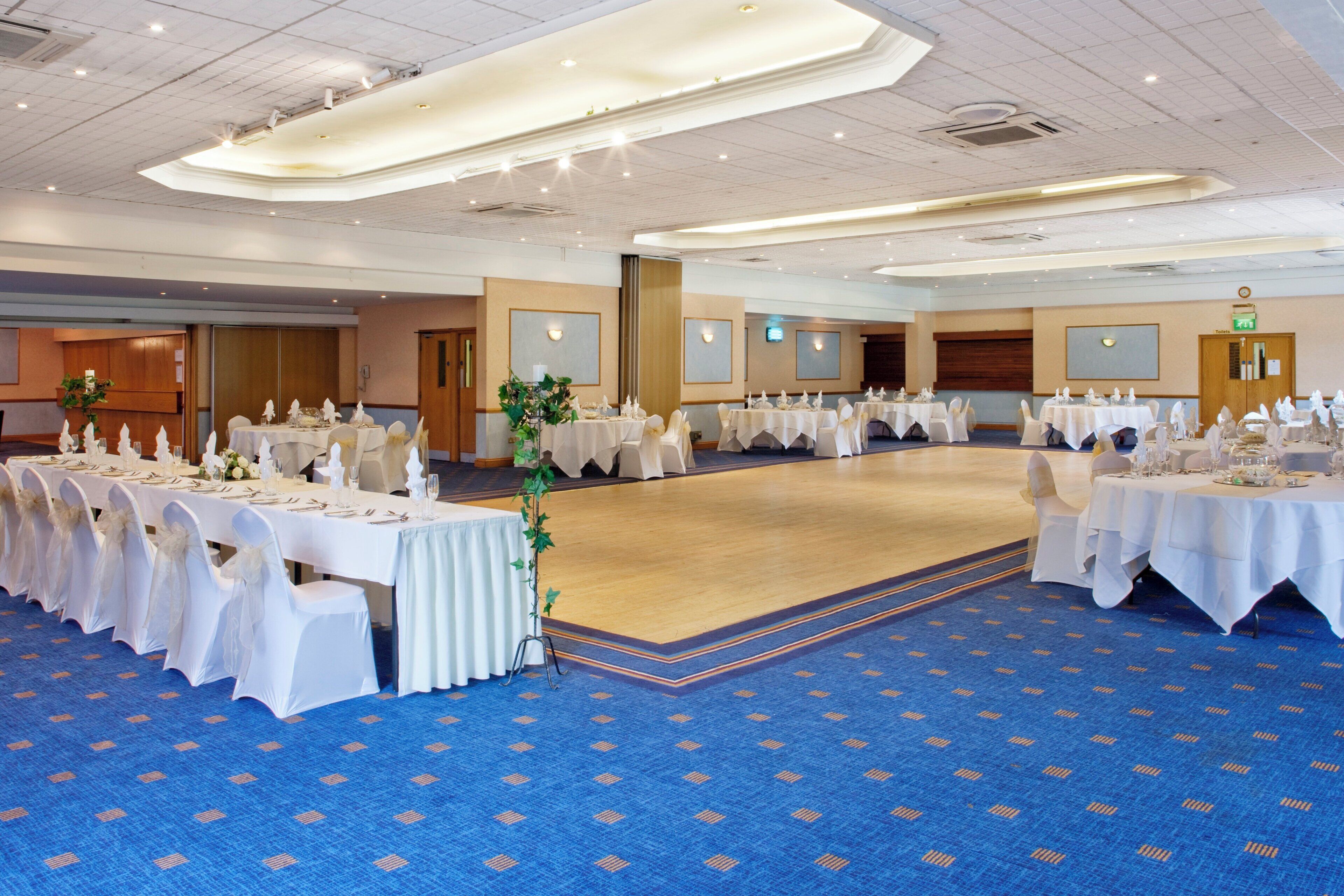 Banquet hall