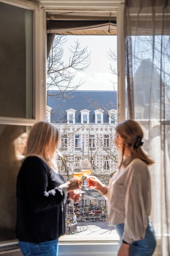 Comfort Room, City View | View from room - Boutique Hotel Corona (The Hague)