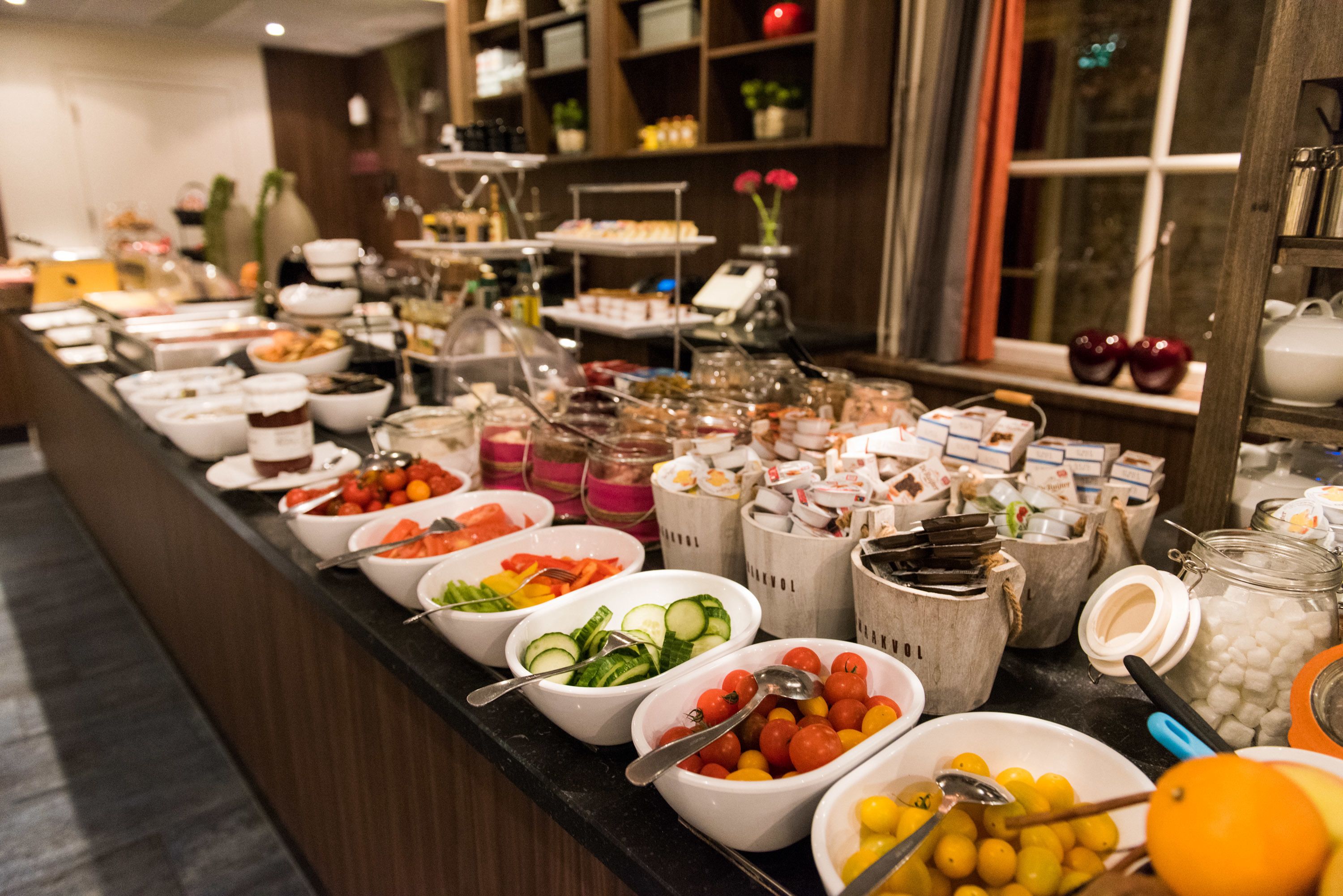 Päivittäinen buffetaamiainen (22.50 EUR per henkilö)