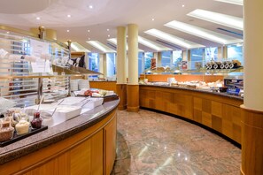 Daily buffet breakfast (EUR 27 per person)