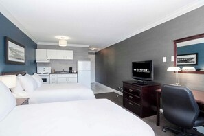 Suite Studio, 2 lits doubles, cuisine | 1 chambre, bureau, espace de travail pour ordinateur portable