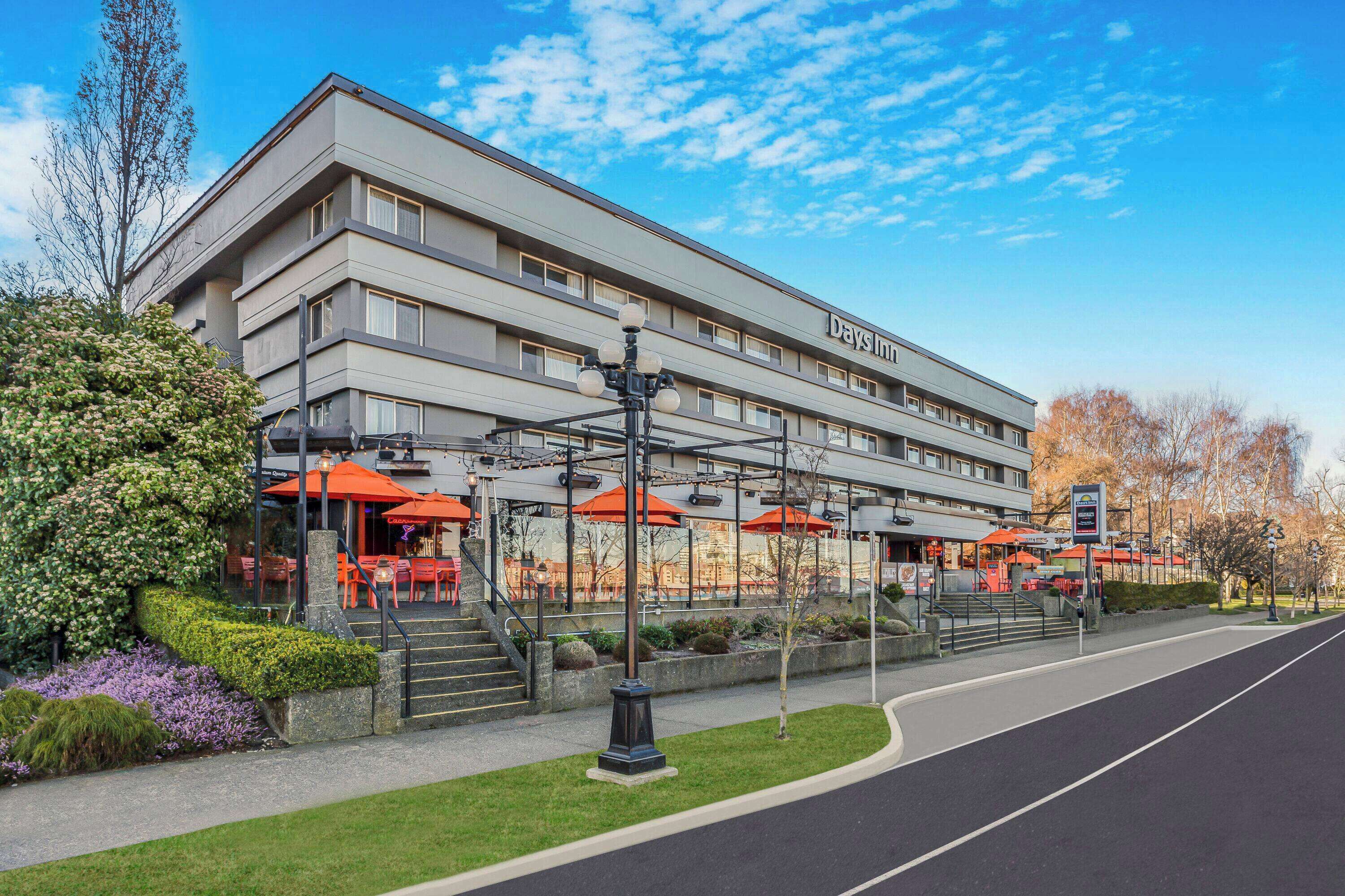 Photo - Days Inn by Wyndham Victoria On The Harbour