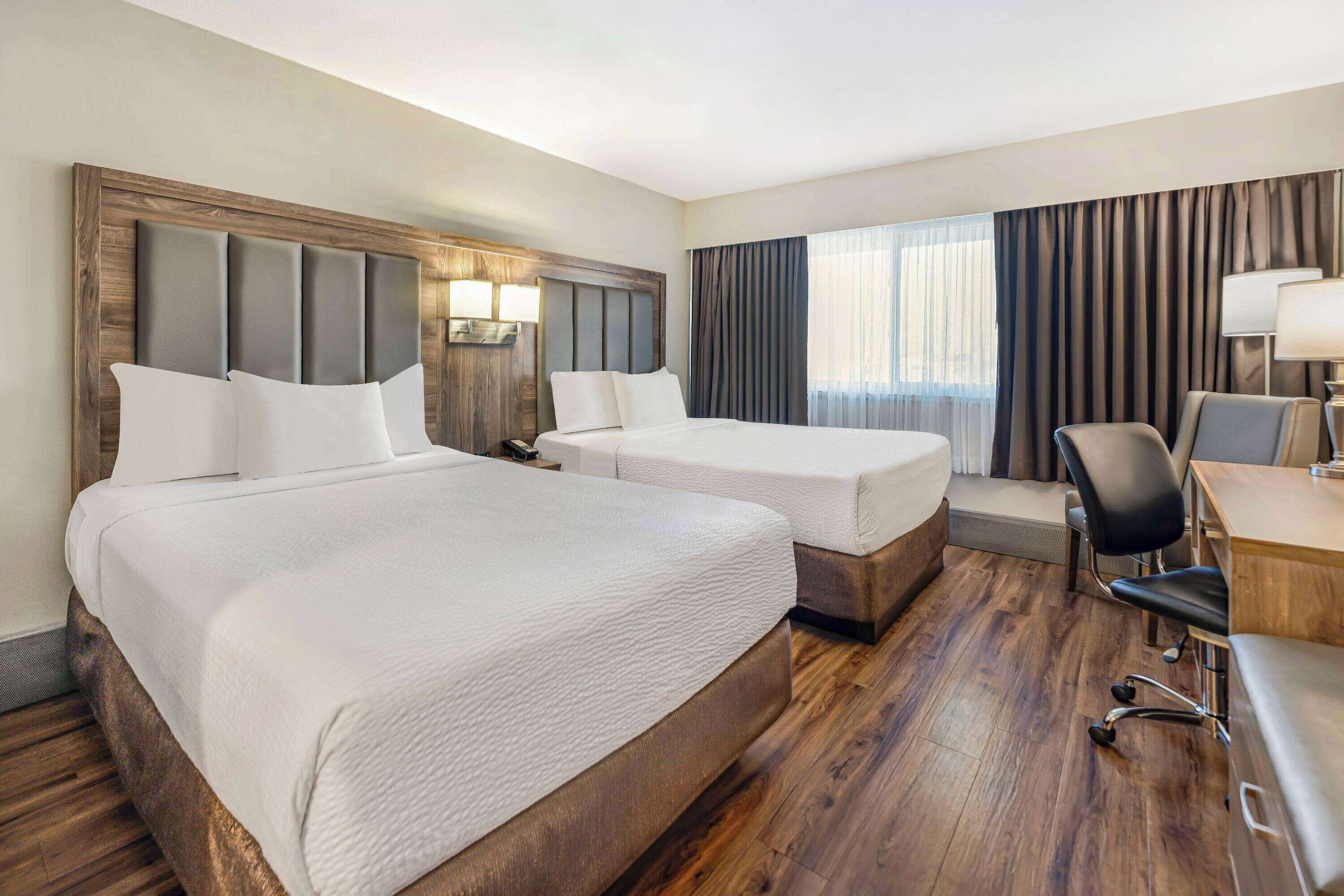 Photo - Days Inn by Wyndham Victoria On The Harbour