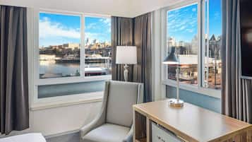 Standard Room, 1 King Bed, Harbor View | In-room safe, desk, laptop workspace, blackout drapes