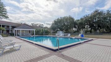 Udendørs pool