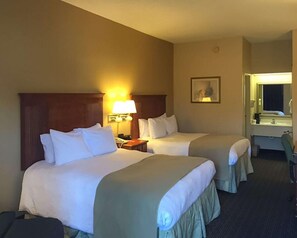 Room - Econo Lodge Cordele (Cordele)