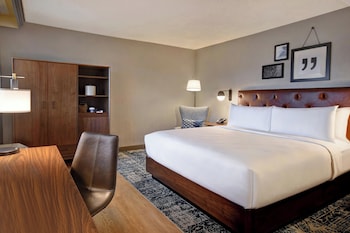 Four Points by Sheraton Boston Newton