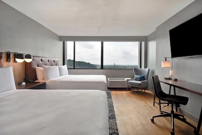 Four Points by Sheraton Boston Newton