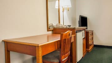 Chambre Standard, 1 trĂšs grand lit, non-fumeur