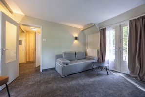 Family Room, Terrace | Living area | Flat-screen TV