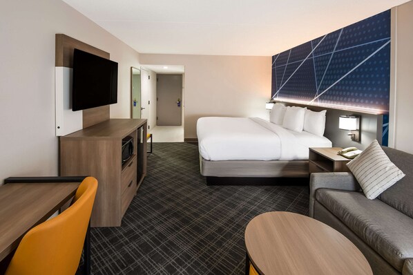 Escritorio, tabla de planchar con plancha y wifi gratis 