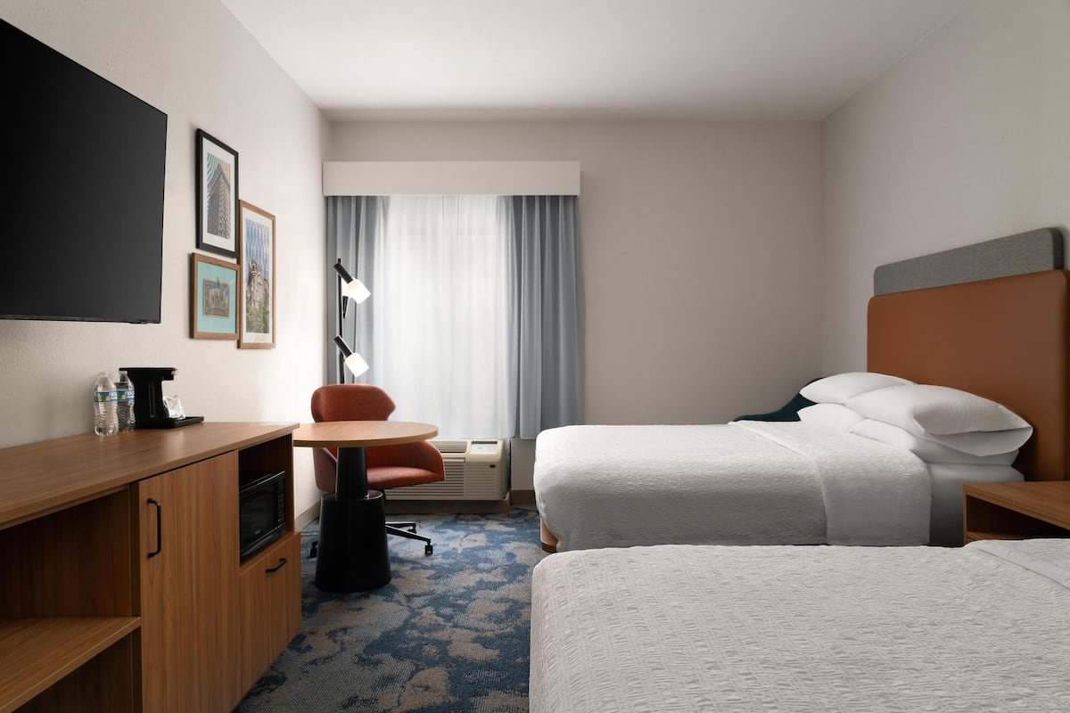 Chambre Classique, 2 grands lits, non-fumeur