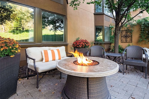 Seville Plaza Streetcar Hotel Museum District, Trademark