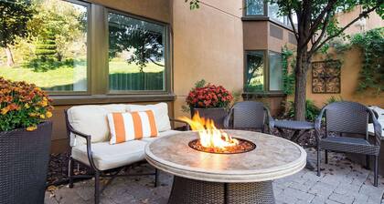 Seville Plaza Streetcar Hotel Museum District, Trademark