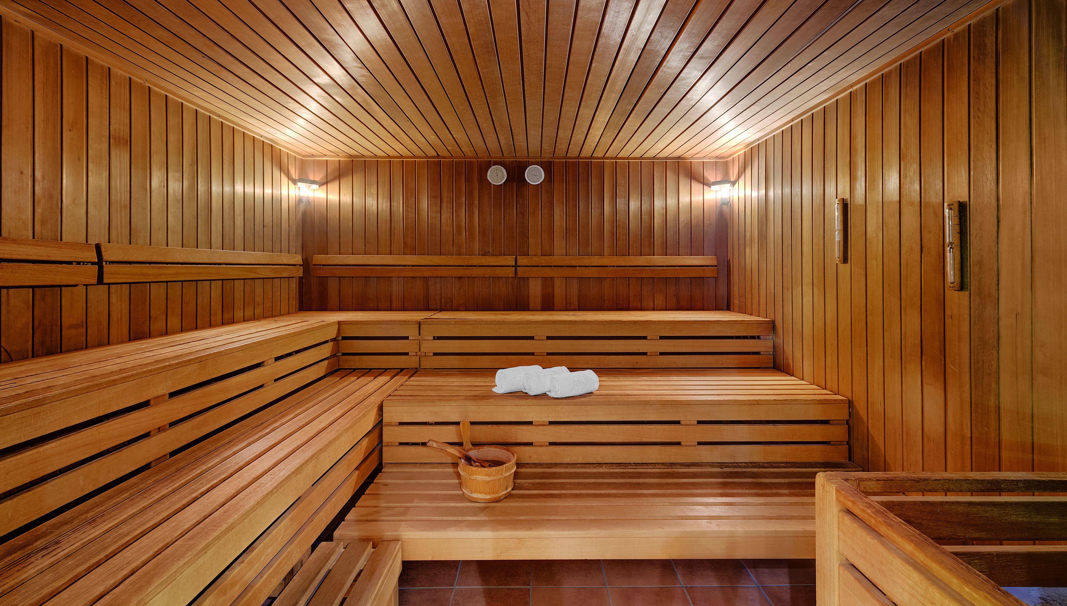 sauna, massages