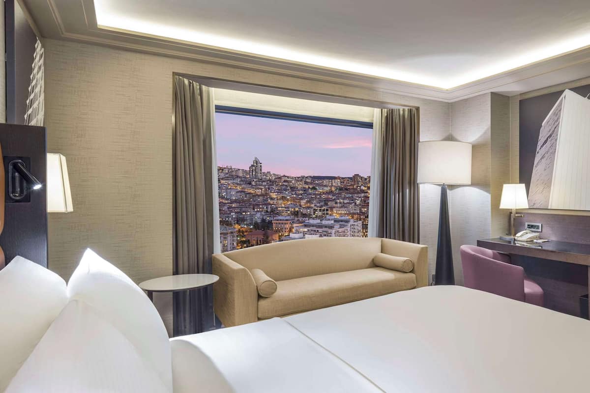 1 bedroom, minibar, in-room safe, desk