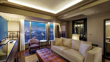 Ambassador Suite | Living area