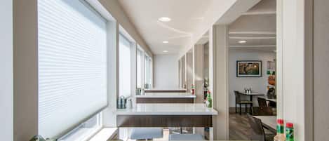 Free daily buffet breakfast