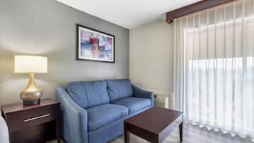 Habitación estándar, 1 cama de matrimonio grande, no fumadores (with Sofabed) | Colchones con acolchado adicional, caja fuerte, escritorio