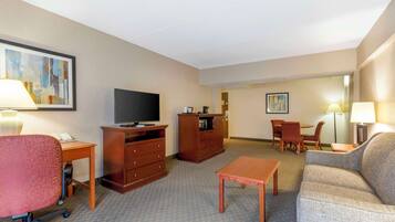 Suite, 1 King Bed, Non Smoking, Refrigerator & Microwave (with Sofabed) | Pillow-top beds, in-room safe, desk, laptop workspace