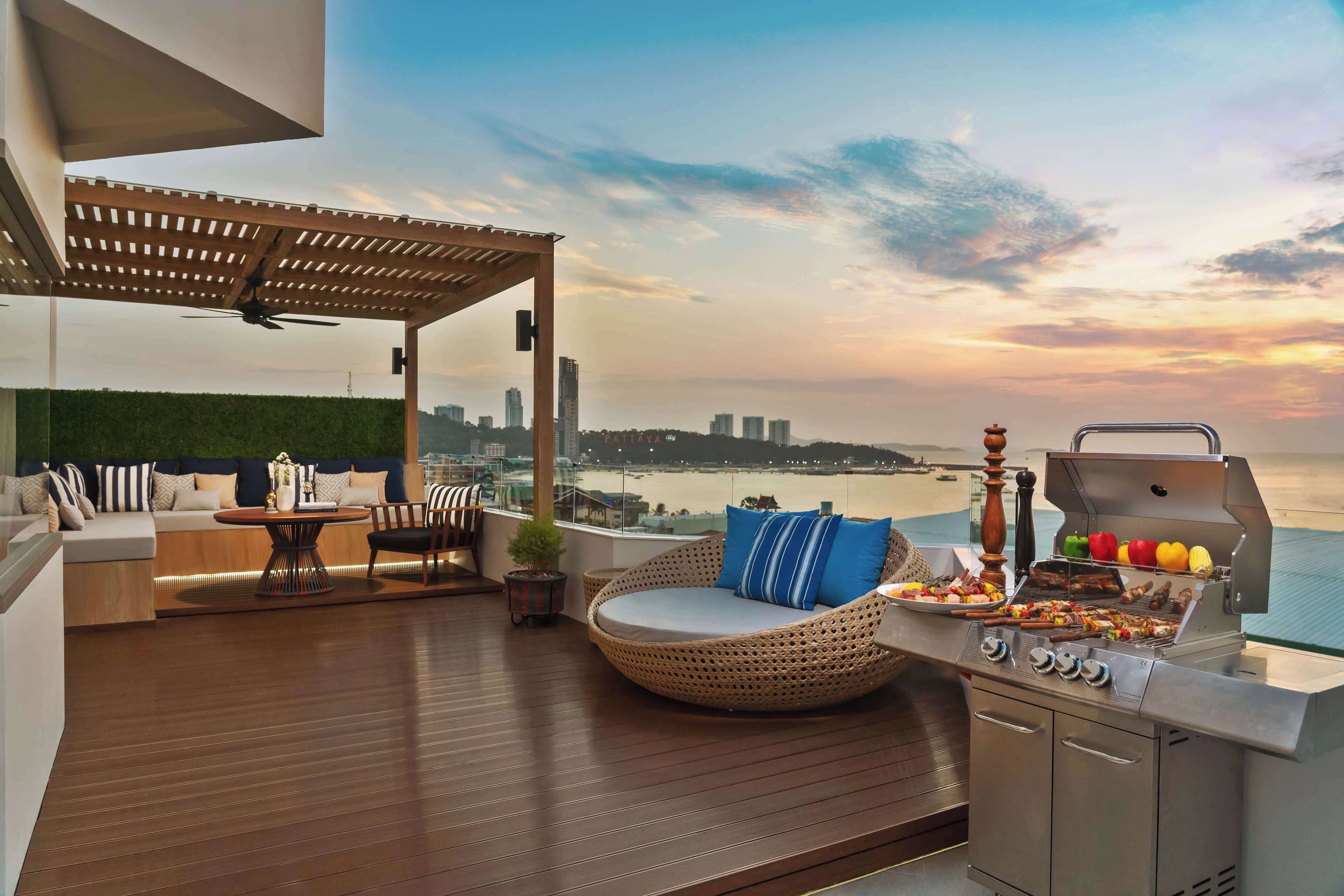 Sea View Corner Suite | วิวจากห้องพัก