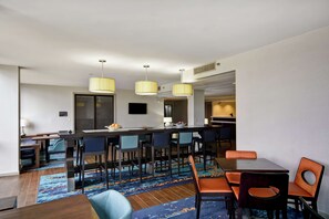 Free daily buffet breakfast - Hampton Inn Detroit/Madison Heights/South Troy (Madison Heights)