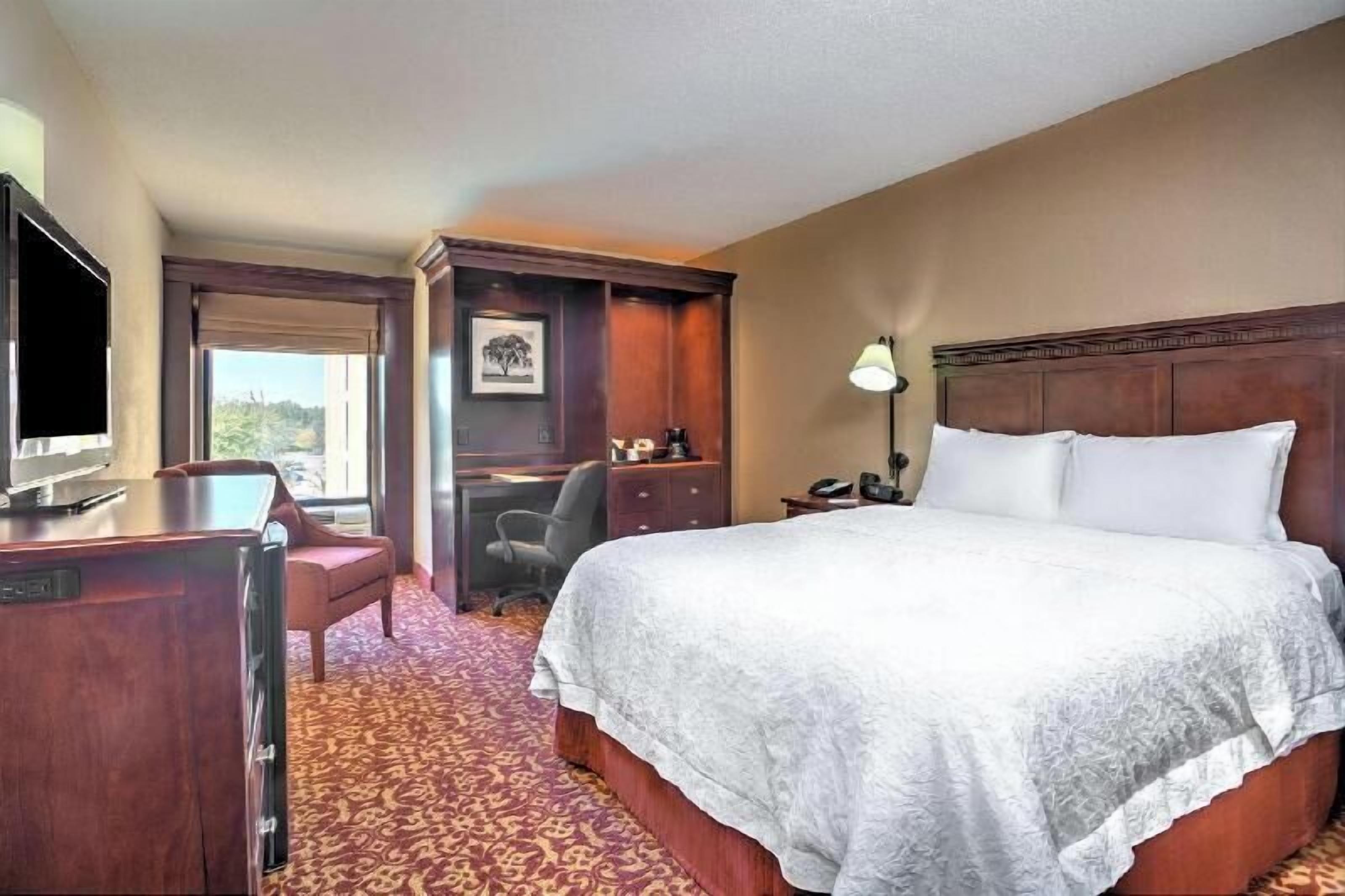 Iron/ironing board, free cots/infant beds, free WiFi, bed sheets