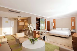 Suite, 1 King-Bett und Schlafsofa (Alcove)