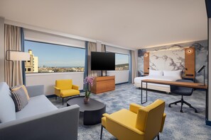 Suite, 1 King Bed with Sofa bed (Master) | Living area | 55-inch LCD TV with digital channels - Hilton Barcelona (Barcelona)