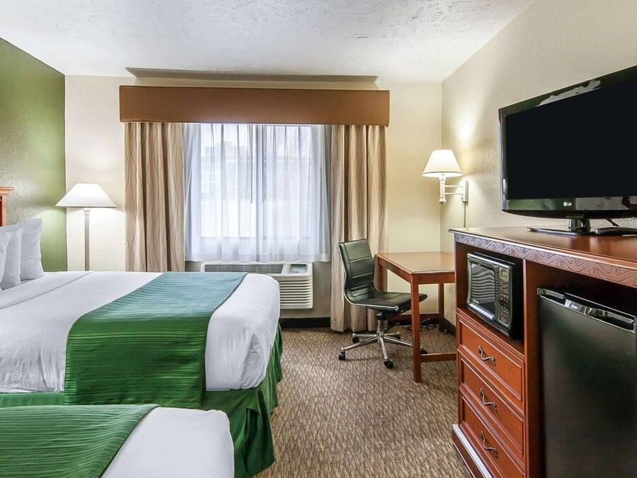 Desk, iron/ironing board, free cribs/infant beds, rollaway beds