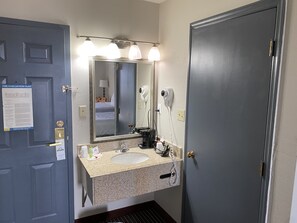Room, 1 King Bed | Bathroom sink
