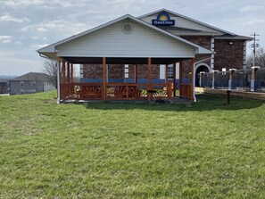 BBQ/picnic area