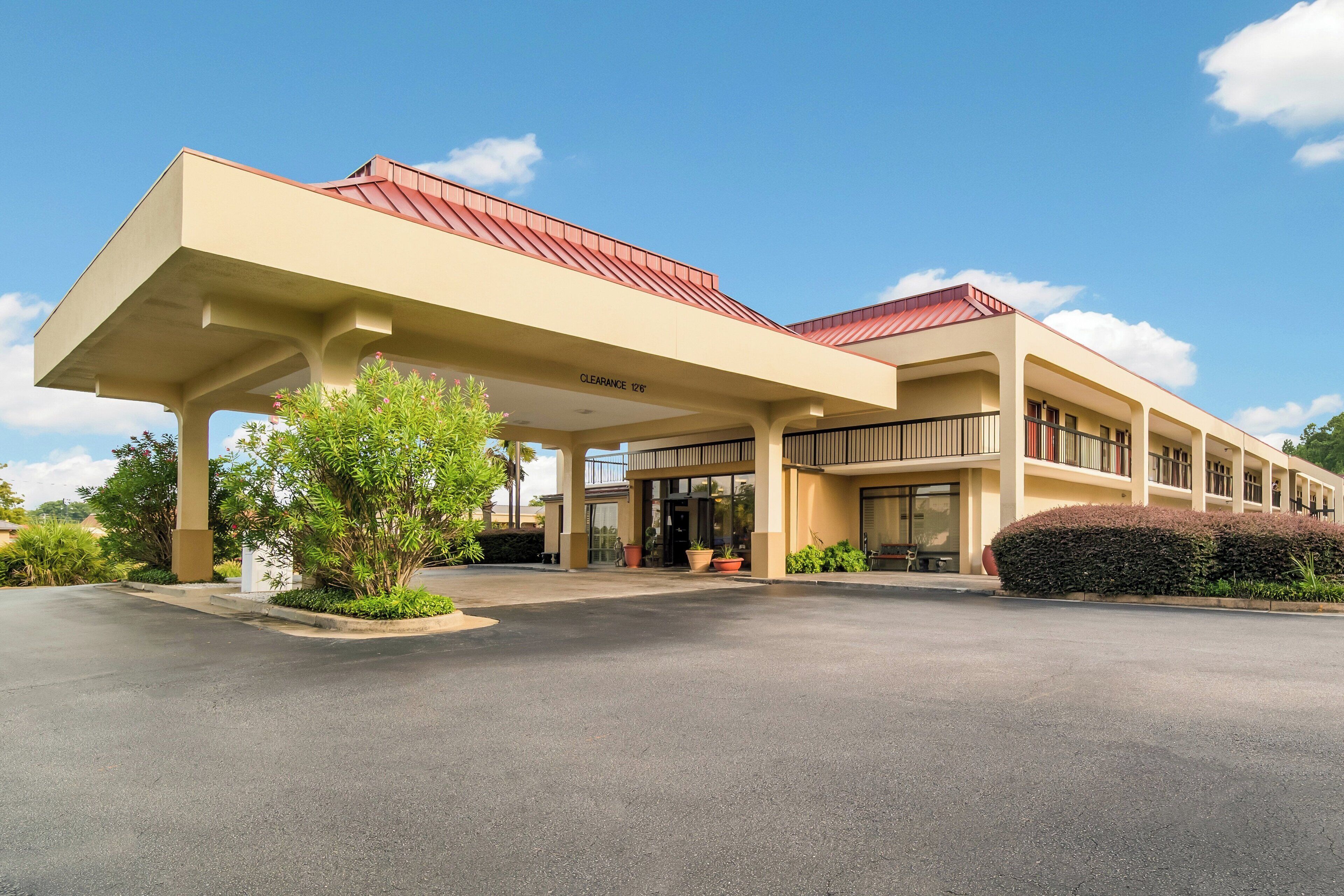 المنشأة من الخارج