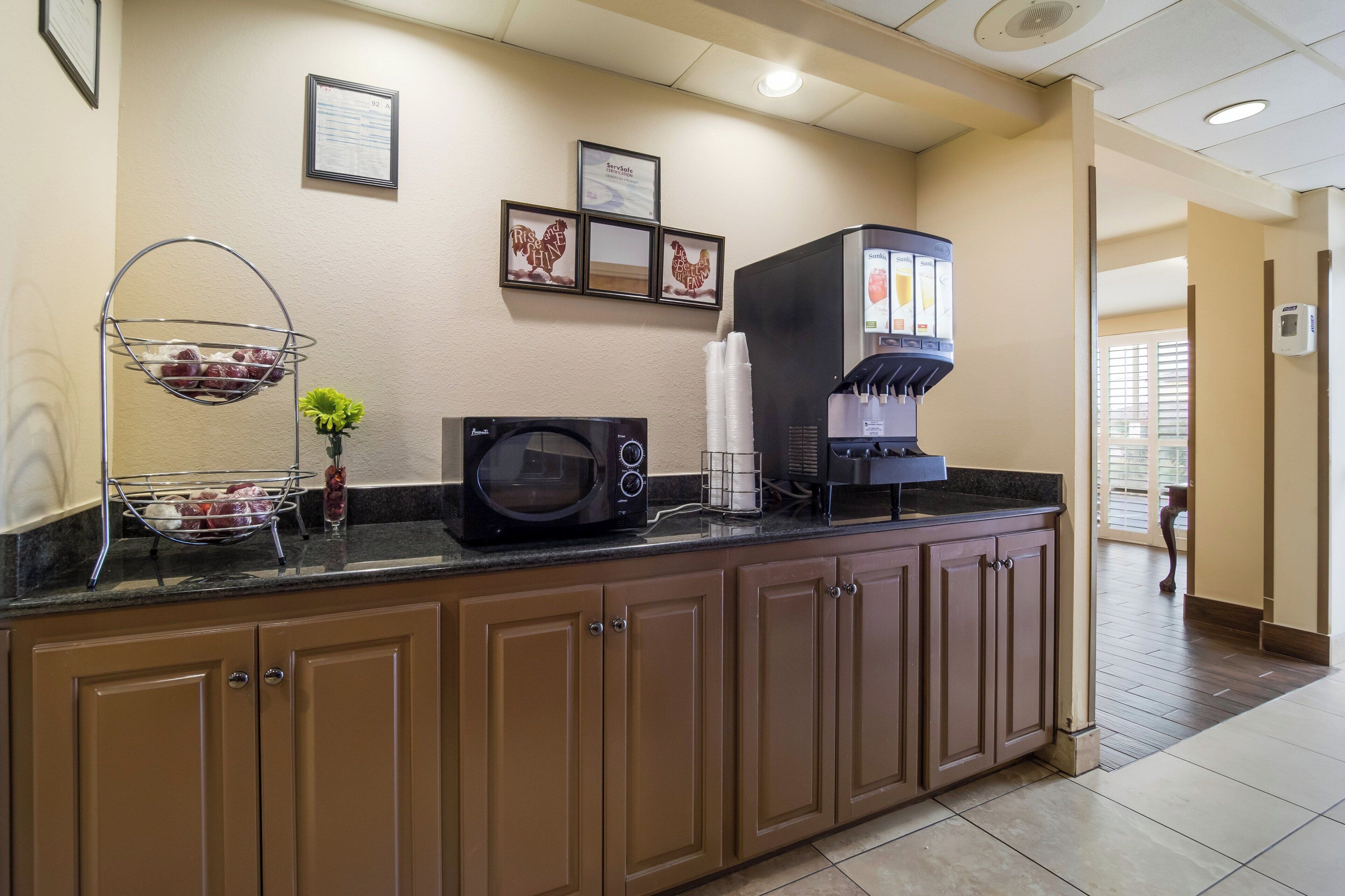 Breakfast area