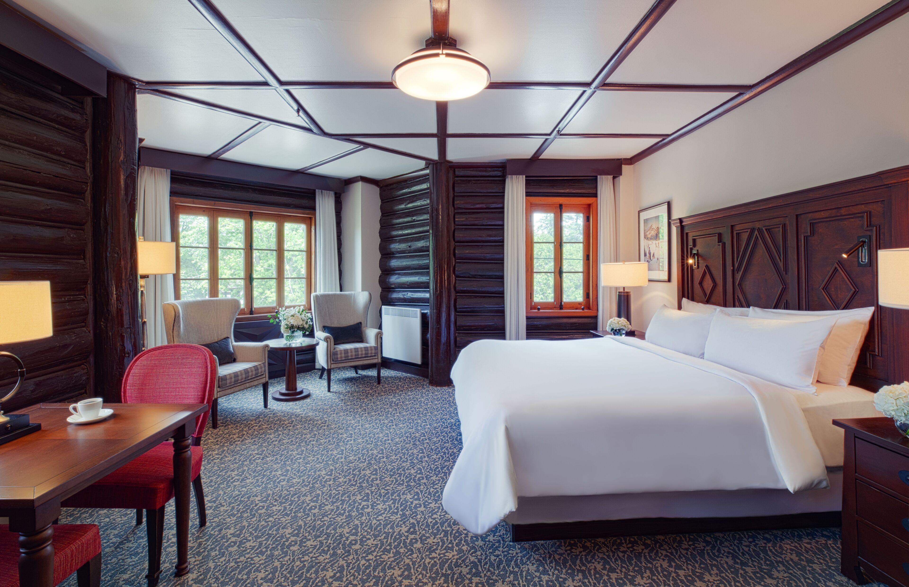 Hypo-allergenic bedding, minibar, in-room safe, iron/ironing board