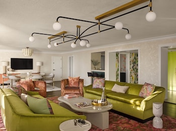 Presidential Suite | Premium bedding, pillowtop beds, in-room safe, desk at PGA National Resort