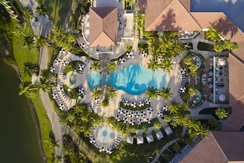 2 outdoor pools, open 7:00 AM to 10:00 PM, cabanas (surcharge) at PGA National Resort 