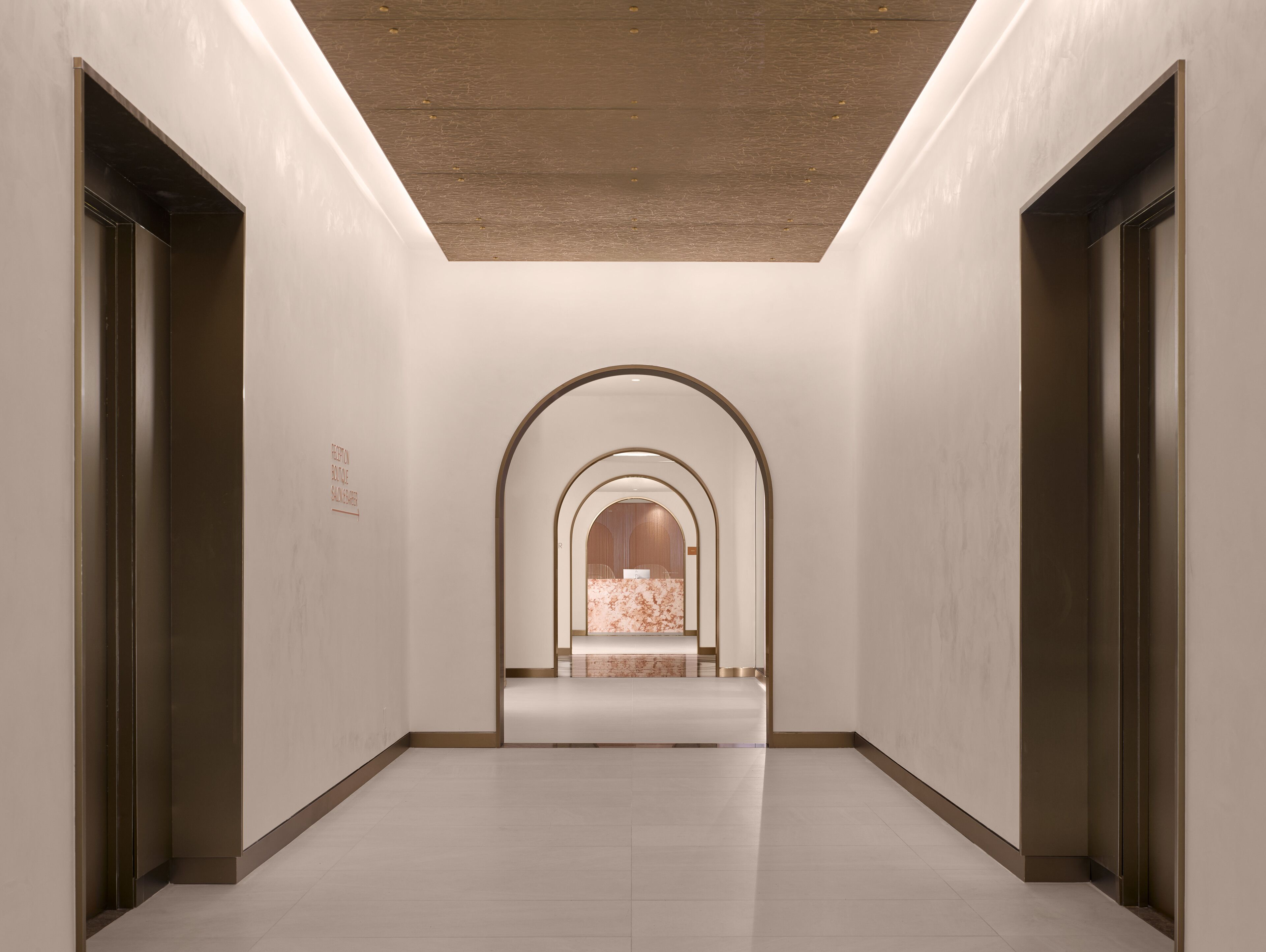 couples treatment room(s), sauna, hot tub, steam room, prenatal massages