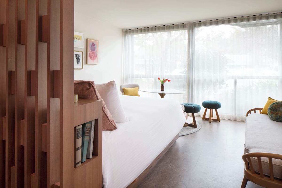 Premium bedding, in-room safe, individually decorated
