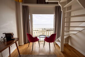 Suite, 2 eenpersoonsbedden, niet-roken (with Sofabed) | Een bureau, een strijkplank/strijkijzer, gratis wifi, beddengoed