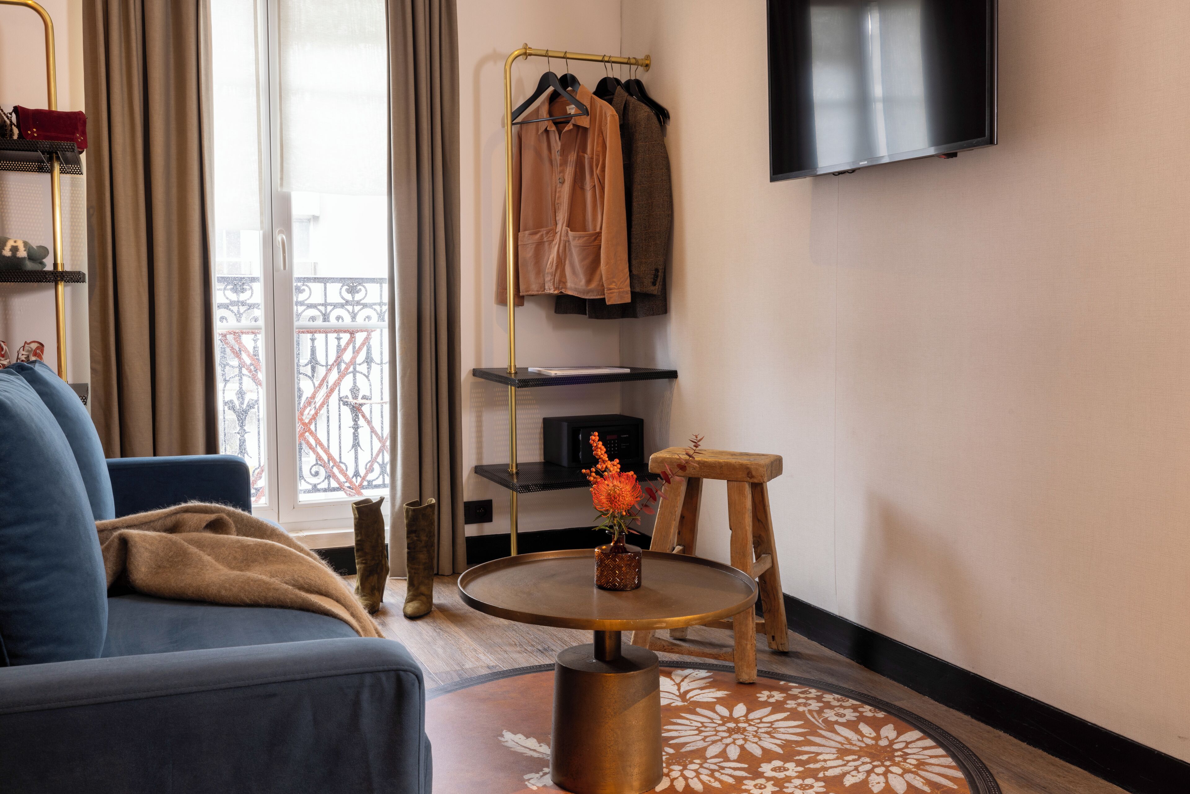 Family Suite | In-room safe, desk, blackout drapes, soundproofing