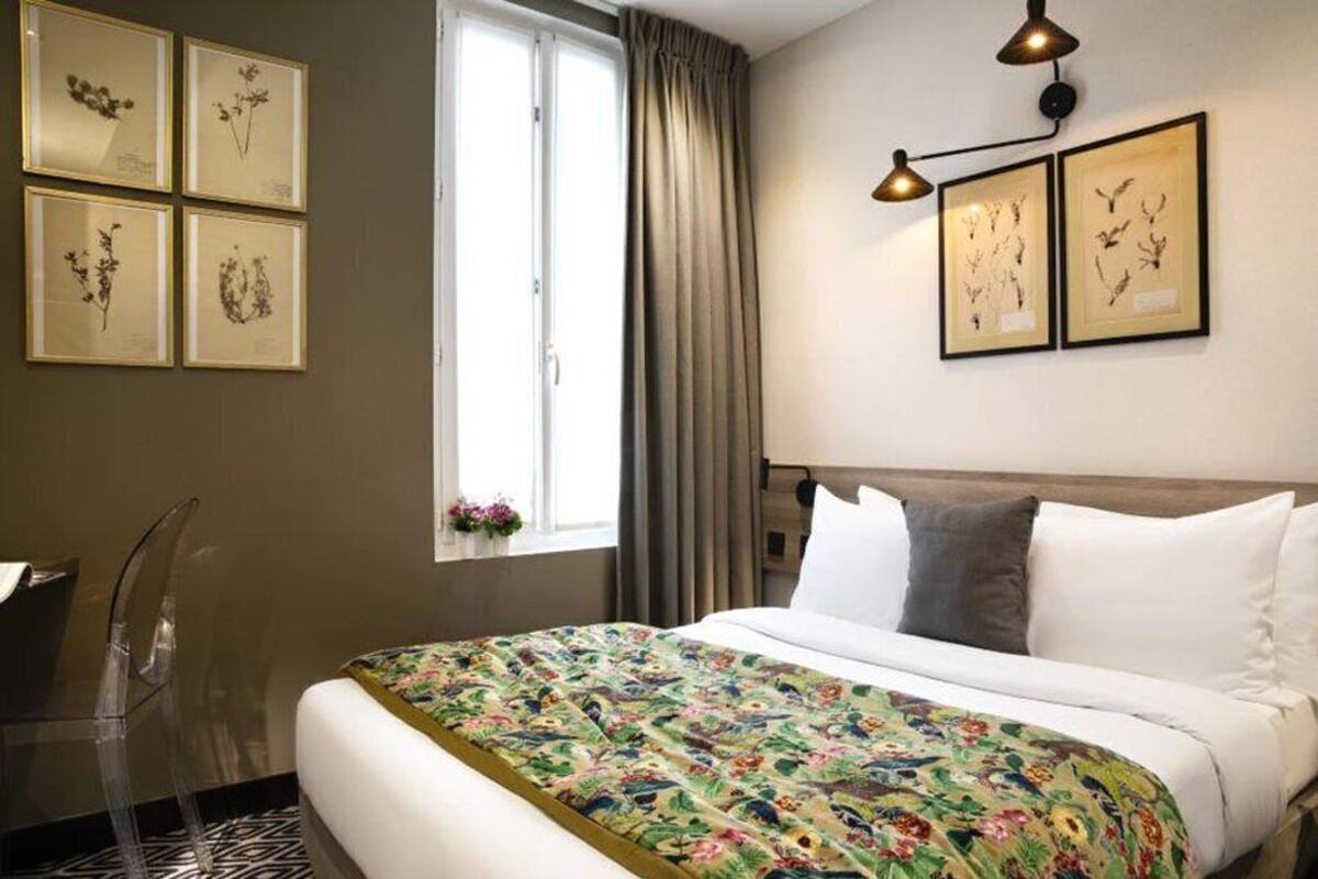 In-room safe, desk, blackout drapes, soundproofing