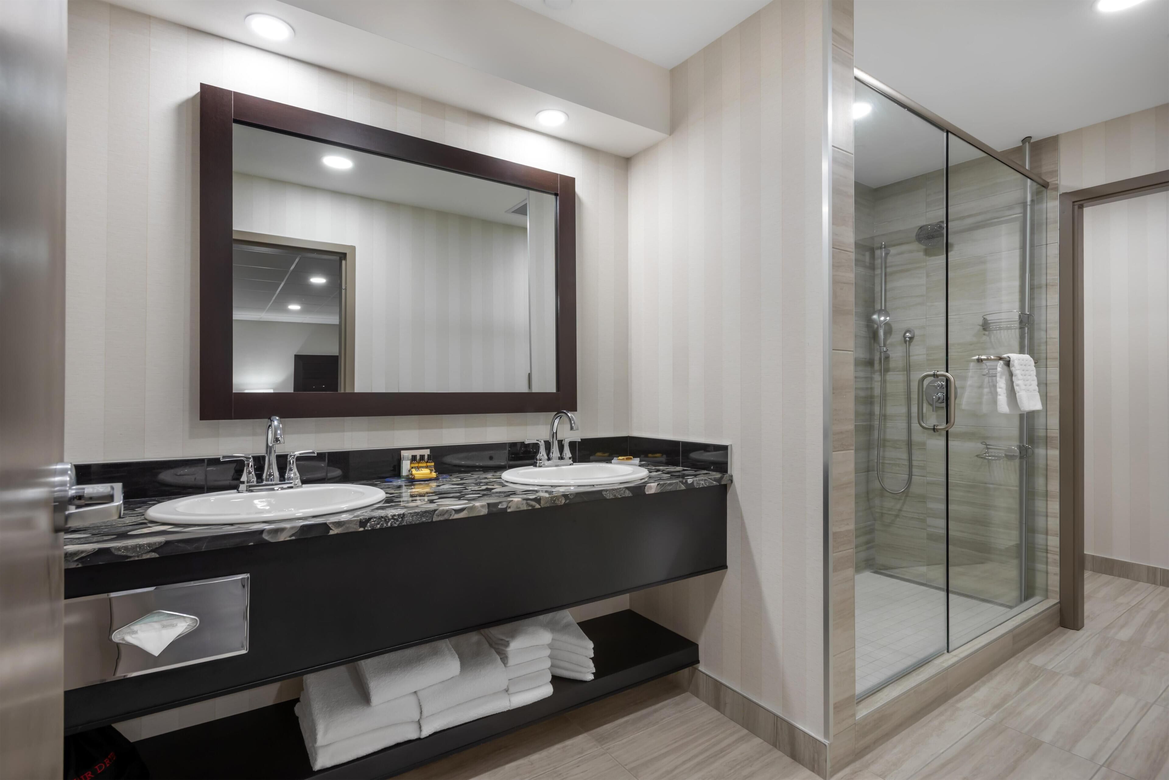 Standard Room, 2 Queen Beds, Non Smoking, Refrigerator & Microwave | Bathroom | Combined shower/tub, free toiletries, hair dryer, towels