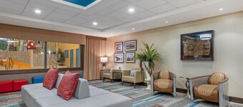 Best Western Plus Port O'Call Hotel