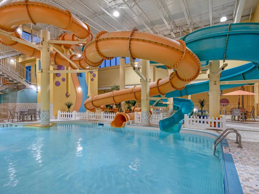 2 indoor pools
