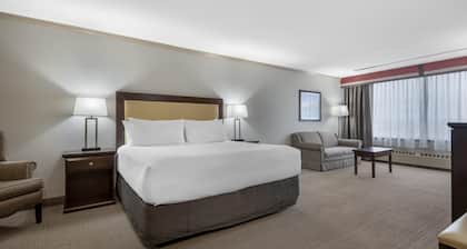 Best Western Plus Port O'Call Hotel