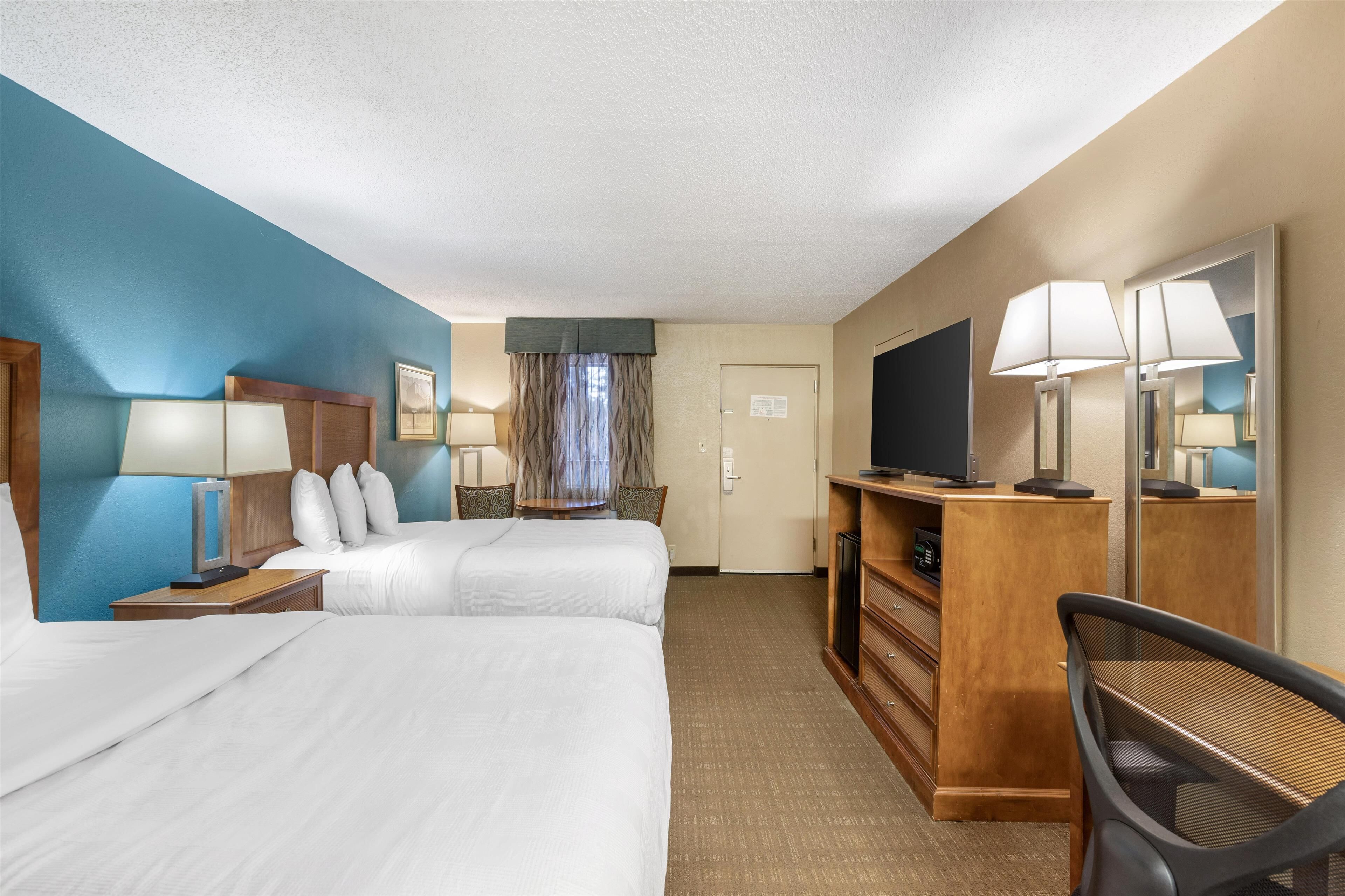 standard room, 2 double beds, non smoking, refrigerator & microwave | 1 bedroom, pillow-top beds, in-room safe, blackout curtains