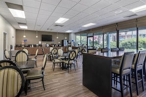 Free daily buffet breakfast